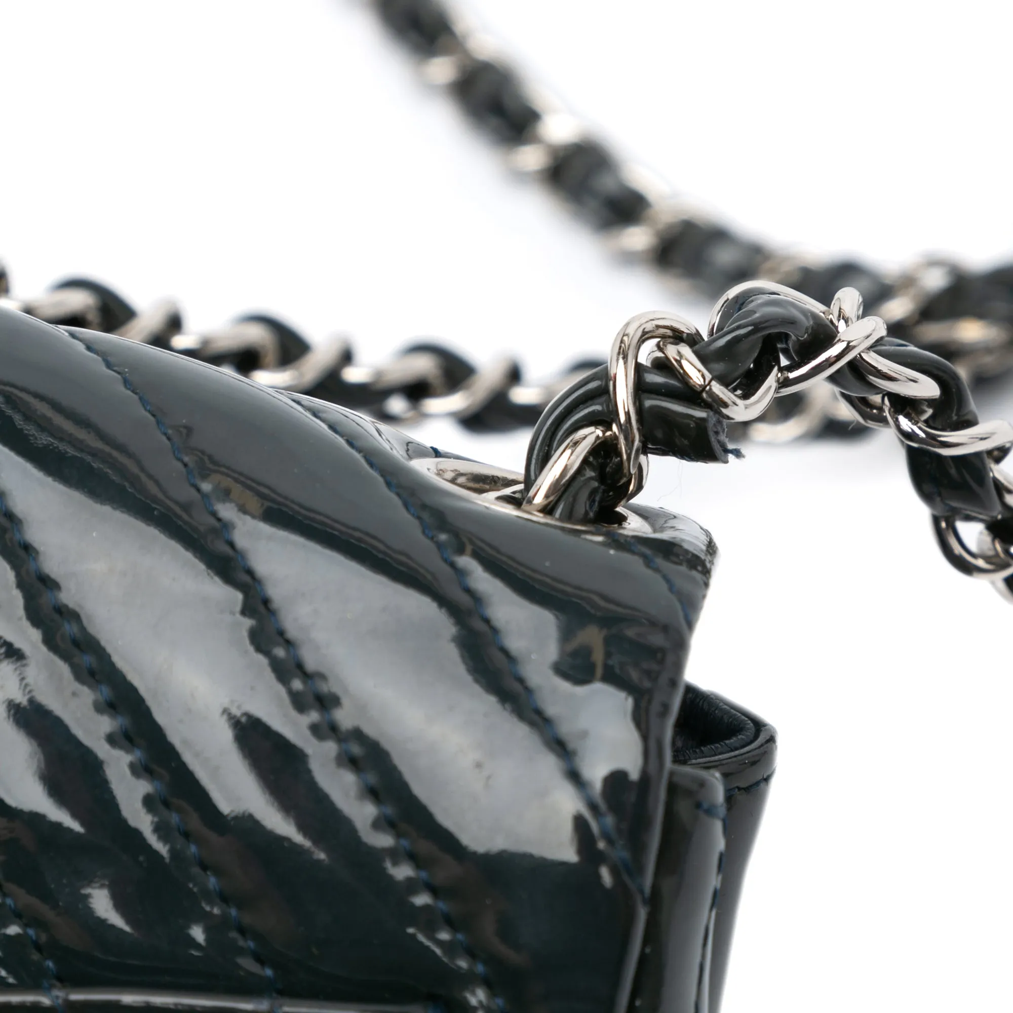 Mini Square Classic Chevron Patent Flap