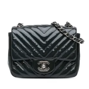 Mini Square Classic Chevron Patent Flap