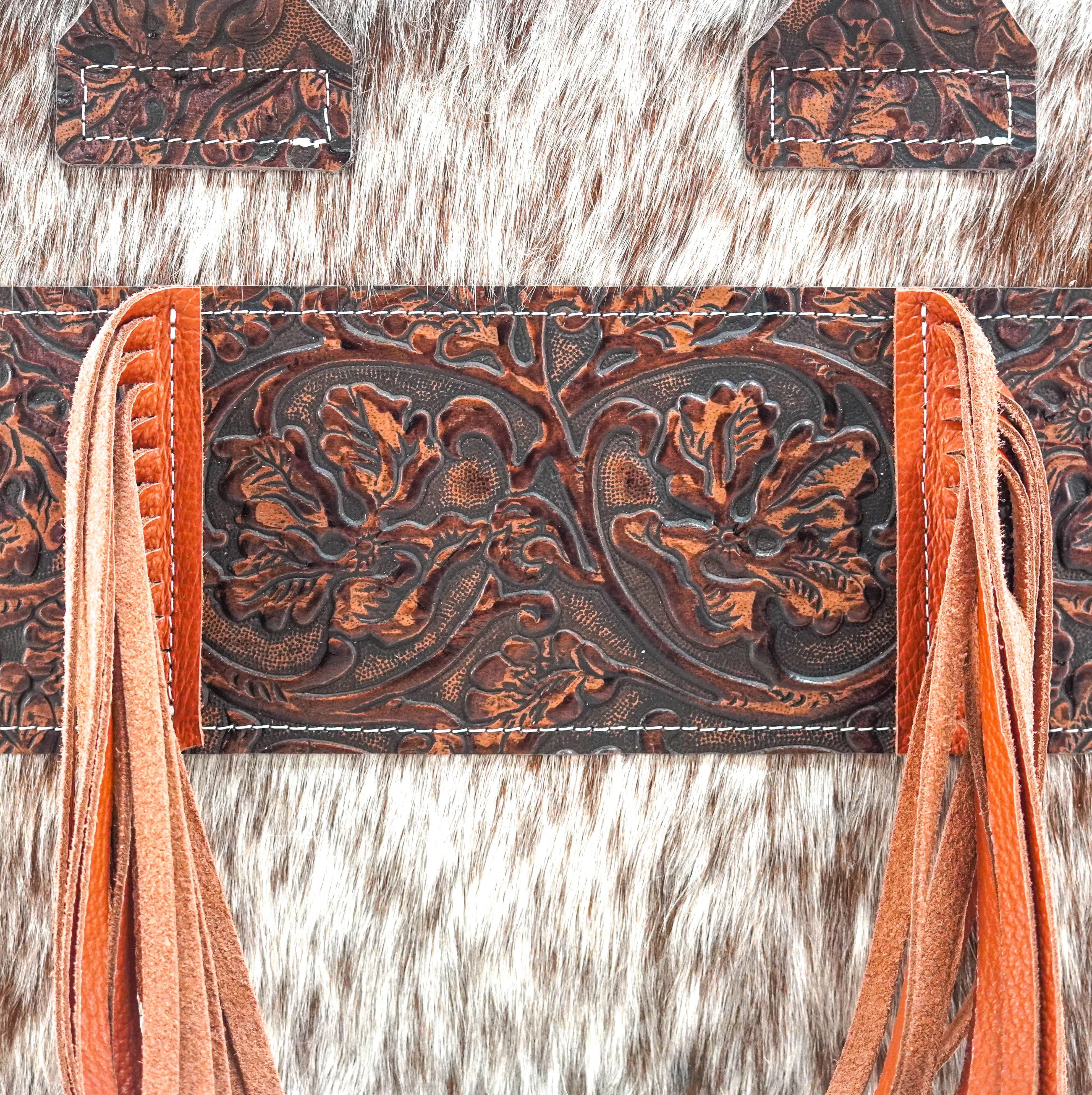 Minnie Pearl - Roan w/ Cowboy Tool