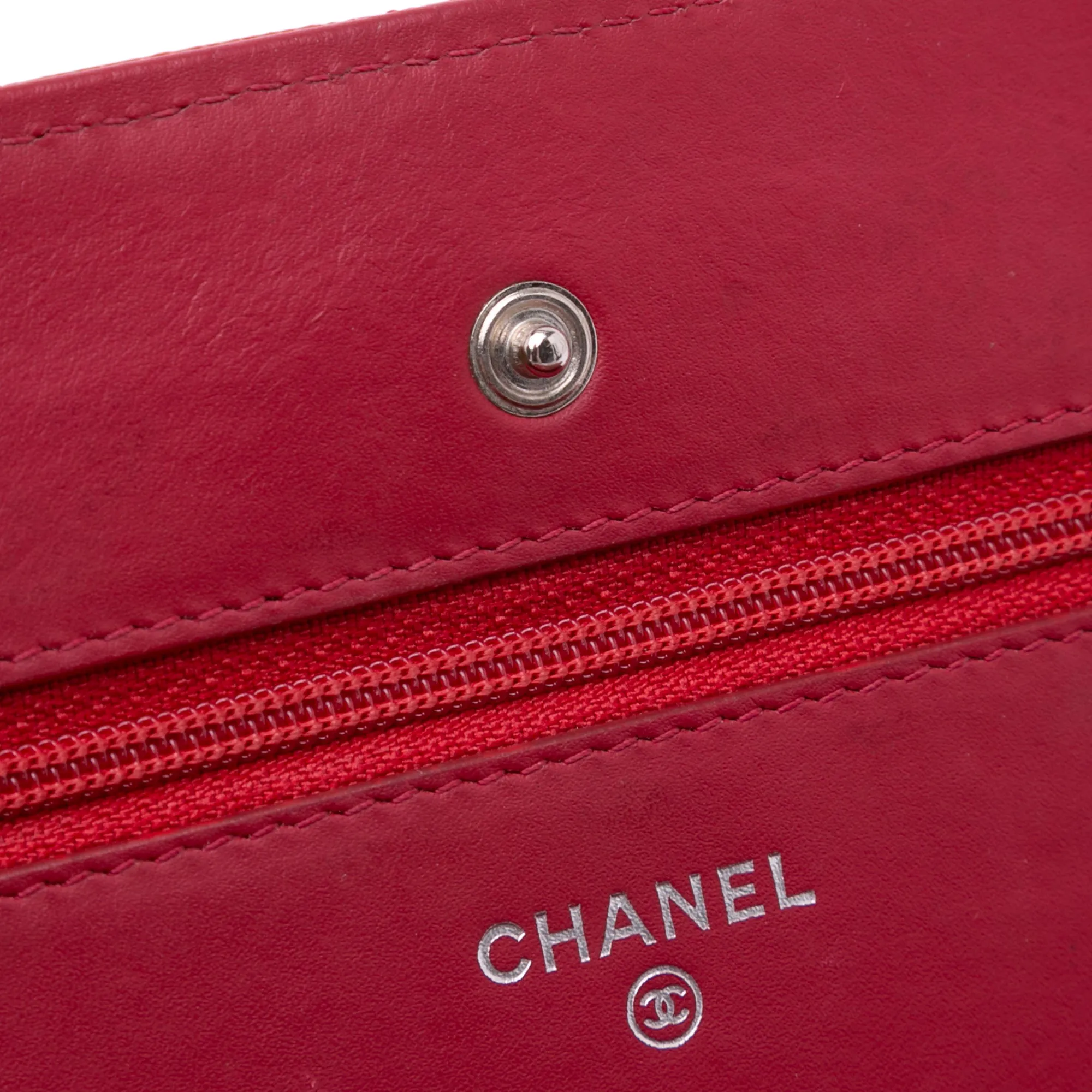 Paris Dallas CC Patent Goatskin Wallet on Chain