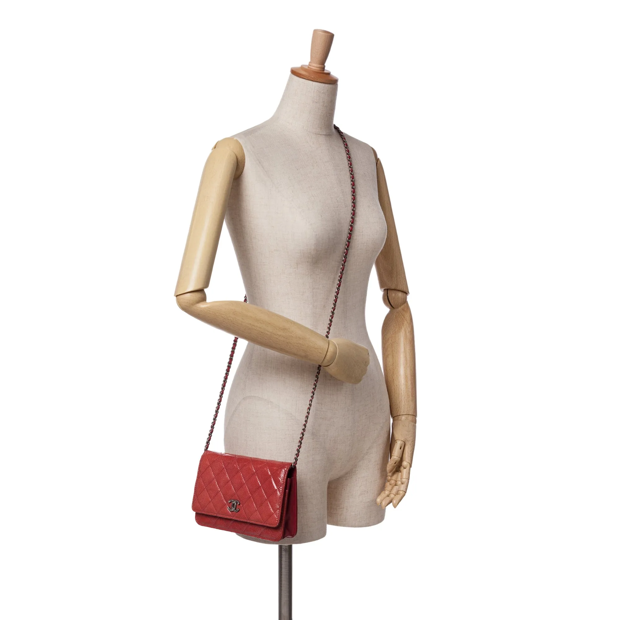 Paris Dallas CC Patent Goatskin Wallet on Chain