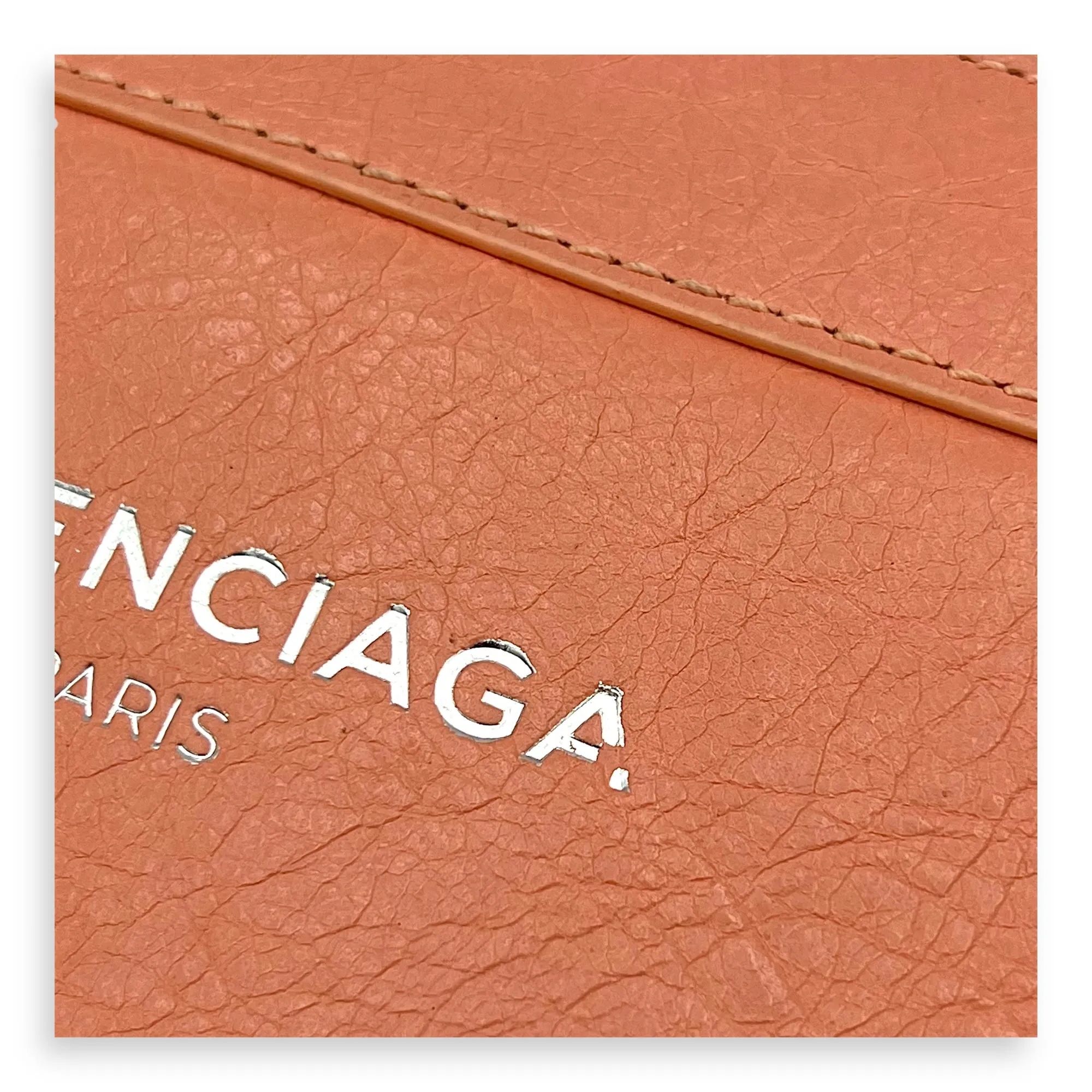 Pochette Peach Crossbody Bag in Distressed Leather, Silver hardware