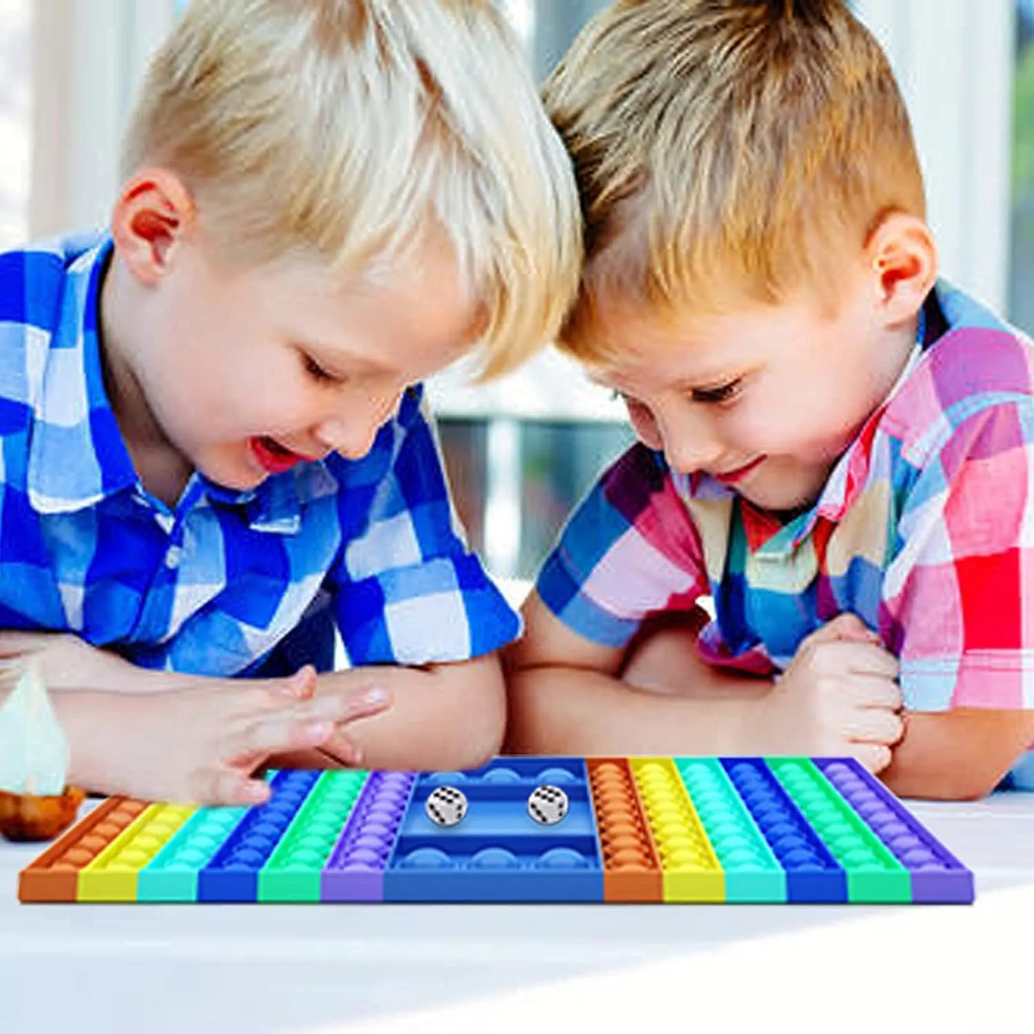 POPBUBBLE - GAMEBOARD WITH 2 DICES RAINBOW COLOUR