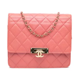 Quilted Caviar Golden Class Wallet On Chain