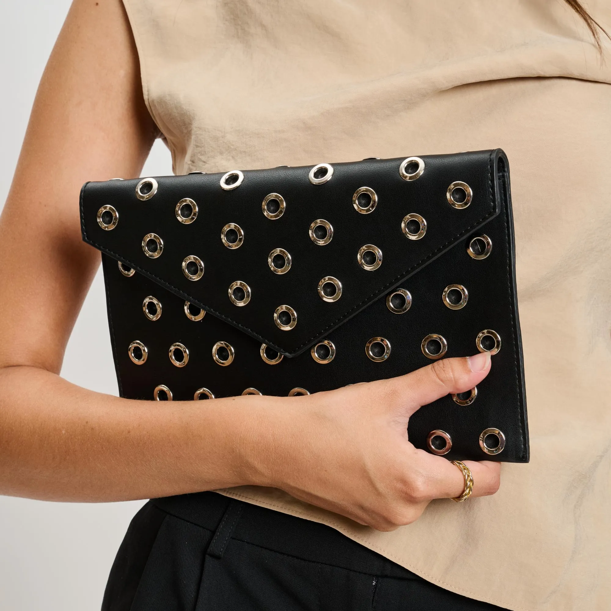 Ramona Crossbody