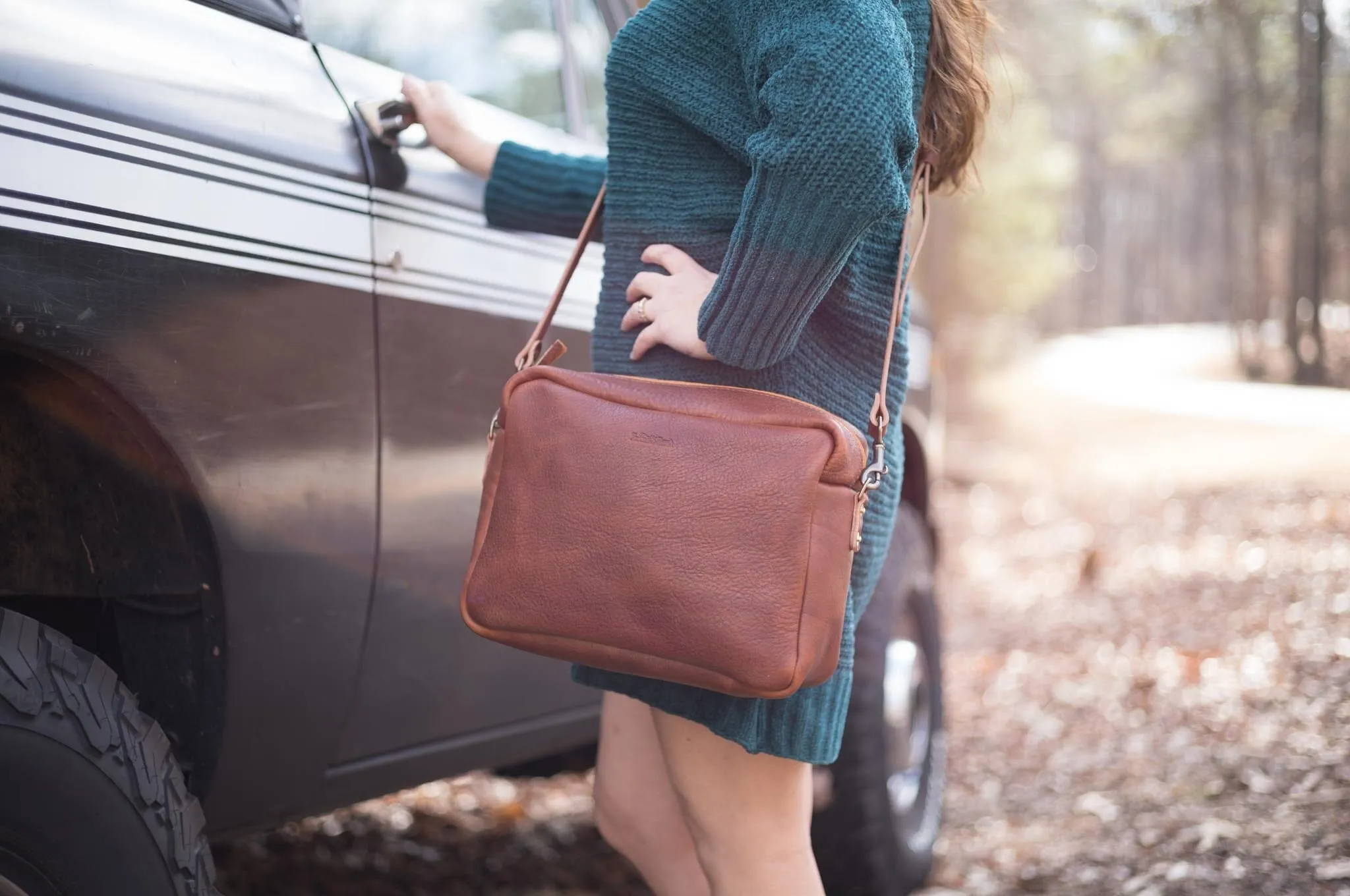 SARAH LEATHER CROSSBODY - LARGE - JADE BISON