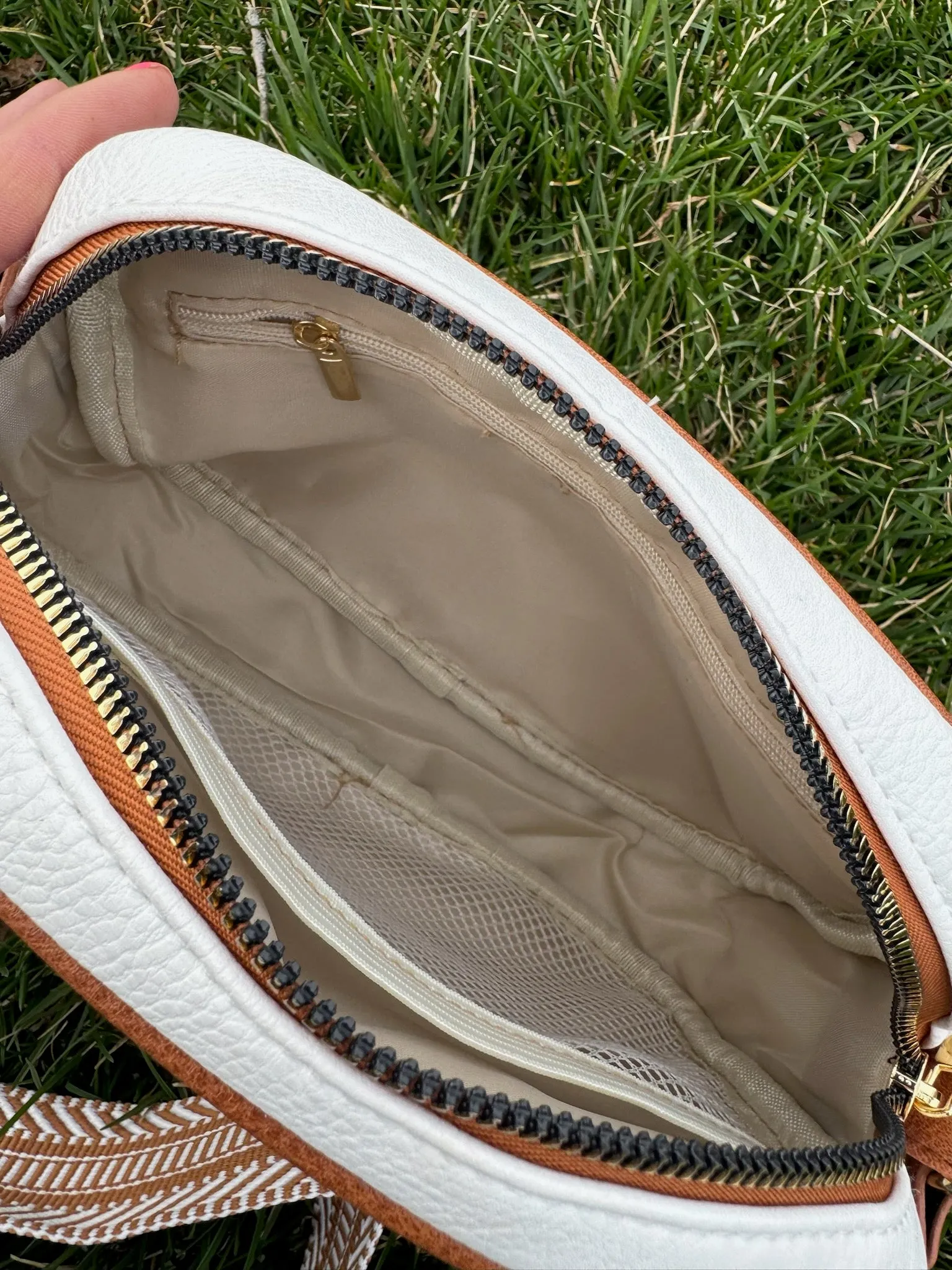 Sawyer Crossbody