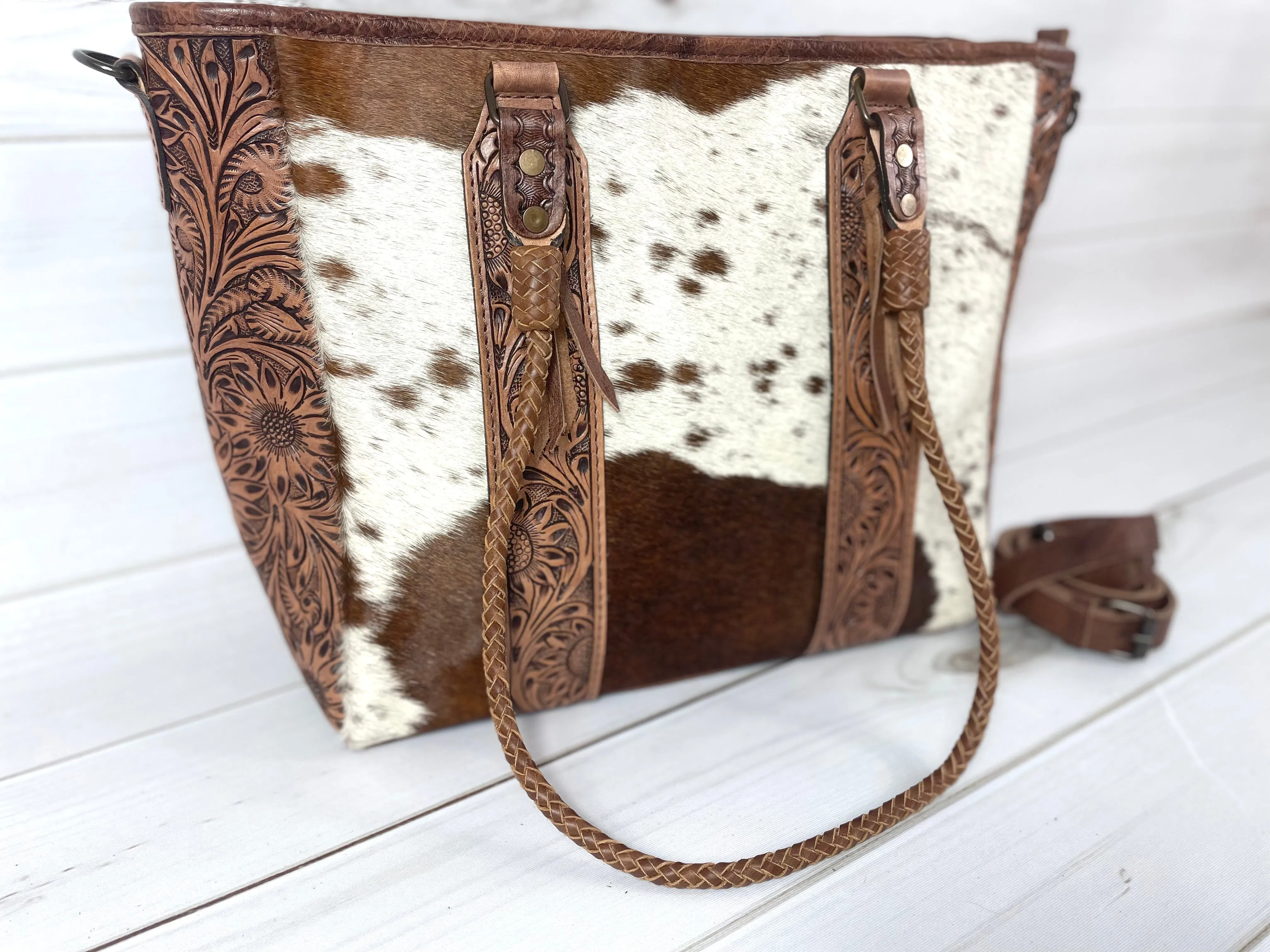 Showstopper Hide & Sunflower Tooled Handbag