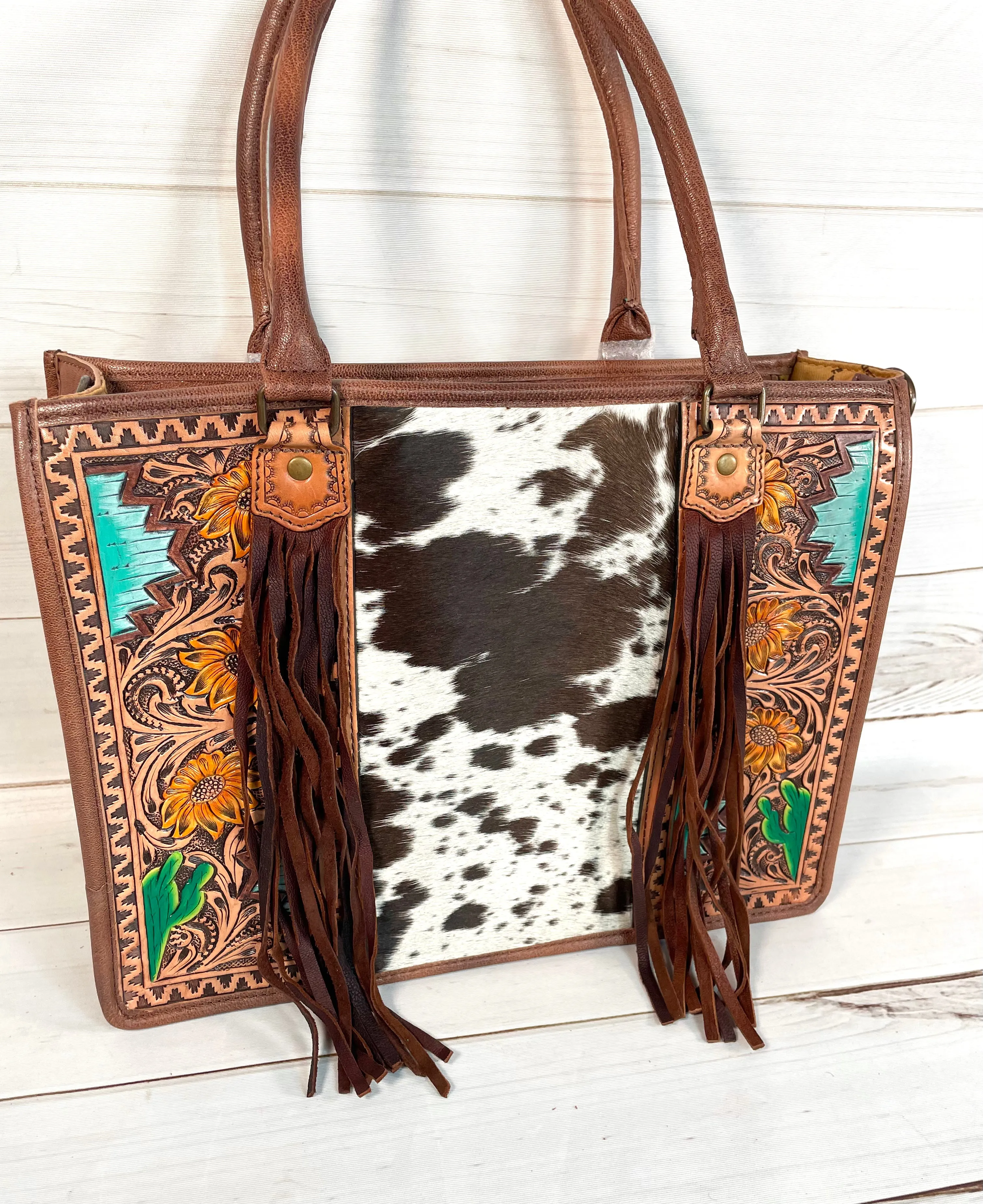 Southwest Prescott Cowhide Leather Tote