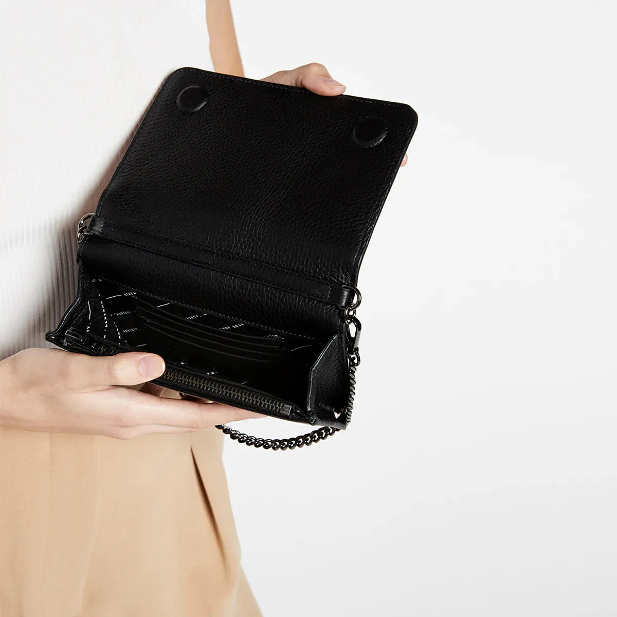 Status Anxiety She Burns Bag - Black