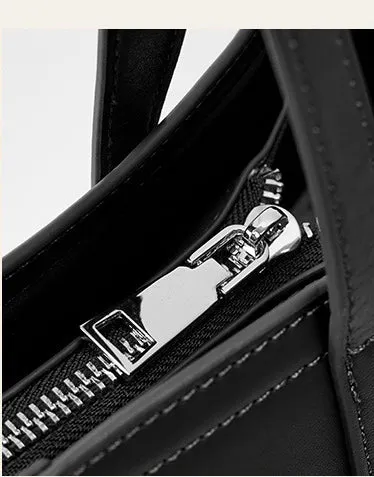 The Sleek & Chic Tote