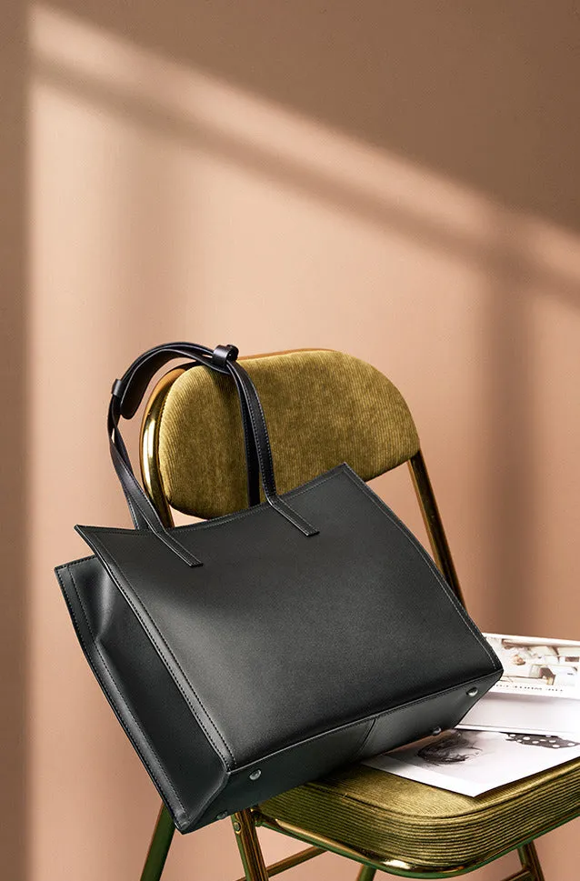 The Sleek & Chic Tote