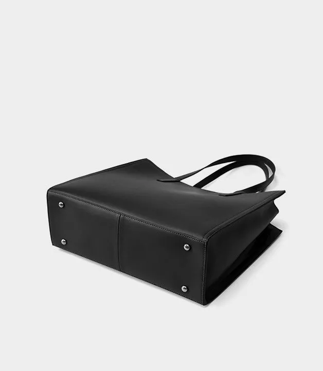 The Sleek & Chic Tote