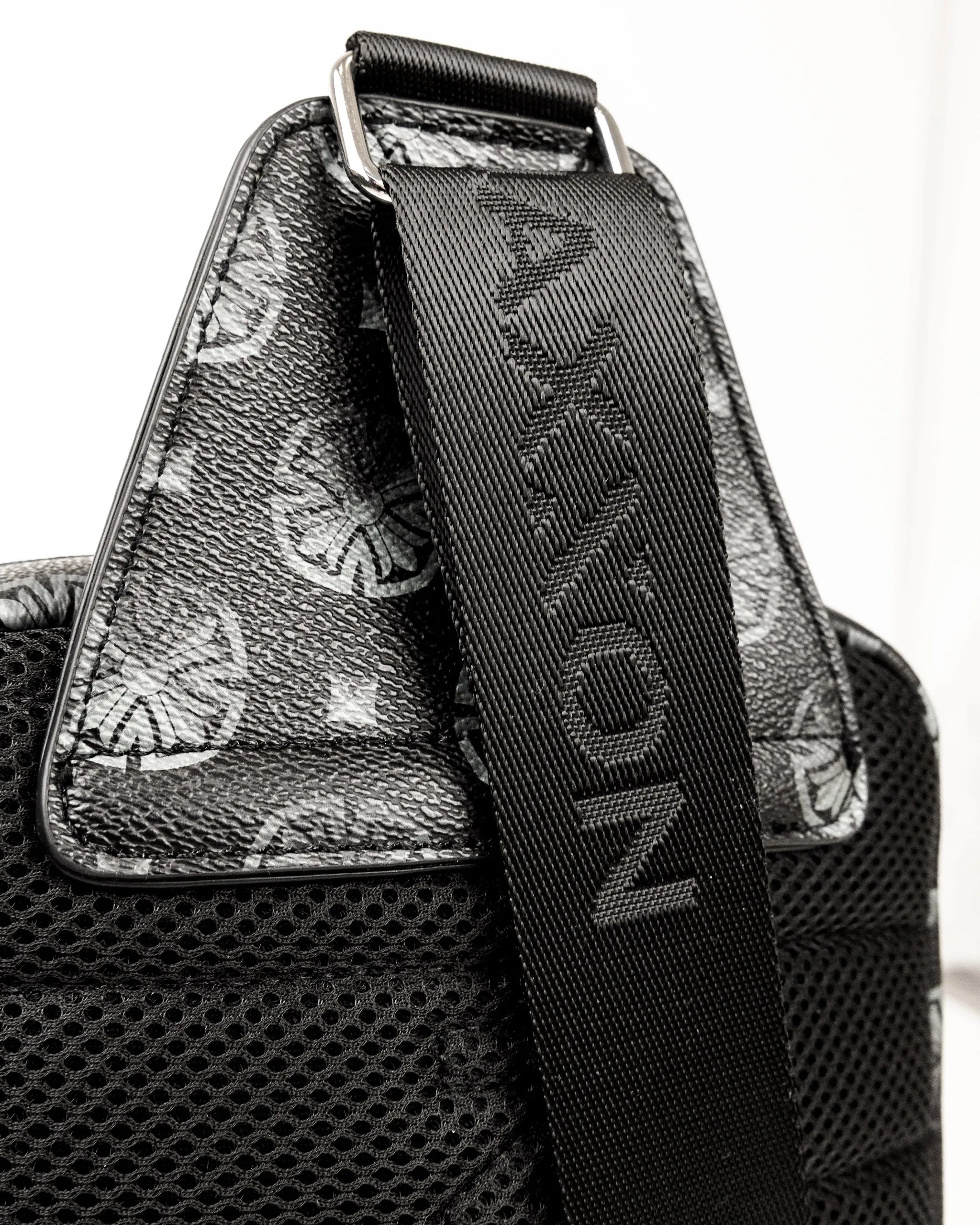 Trento  X-Crest Crossover Bag