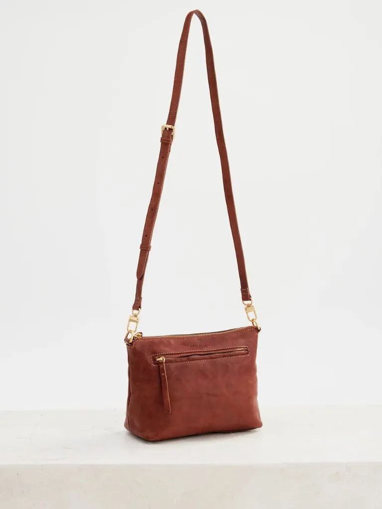 Tumbled Large Essential Pouch Tan