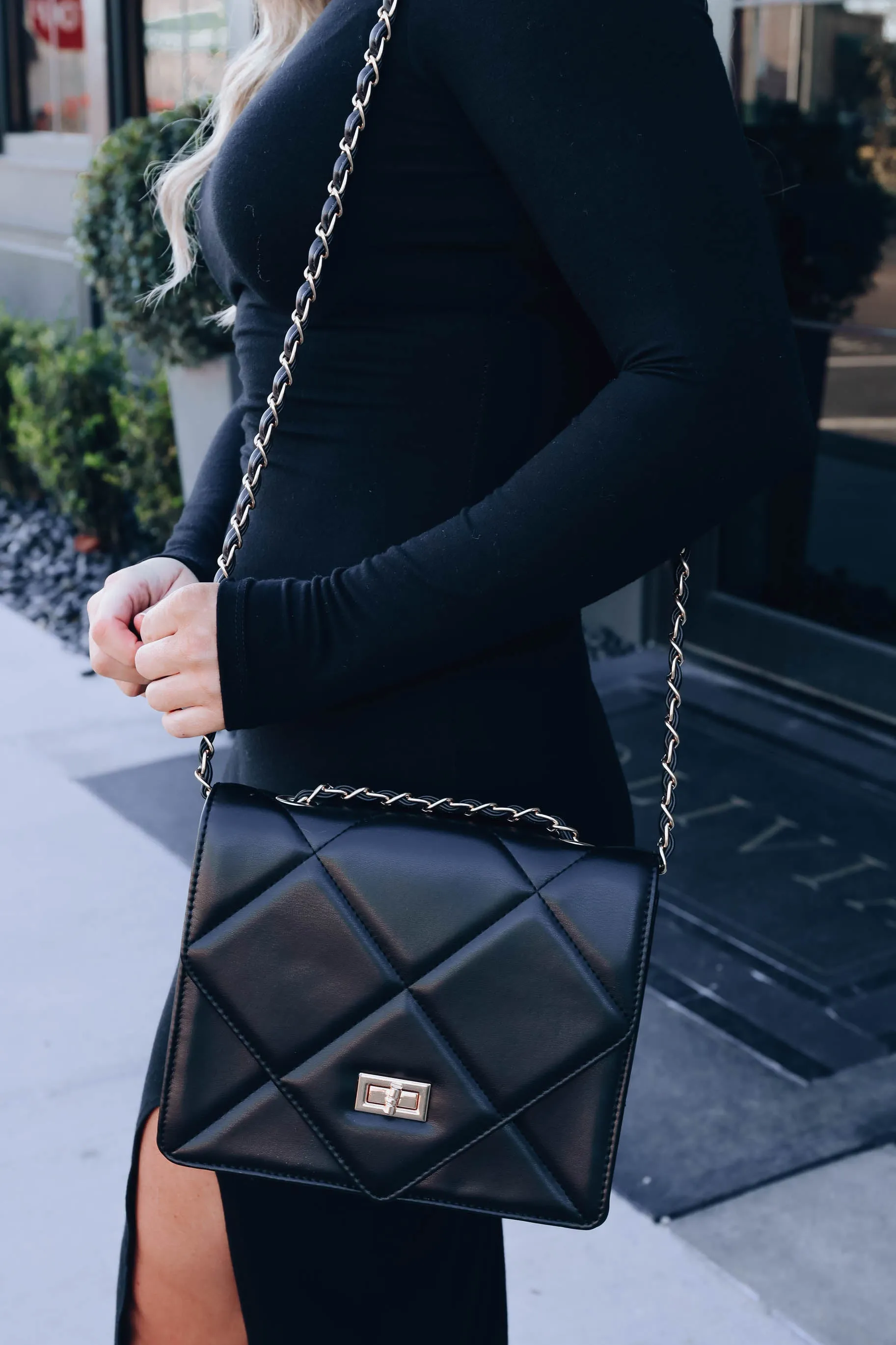 V-Flap Quilted Crossbody Purse - Black