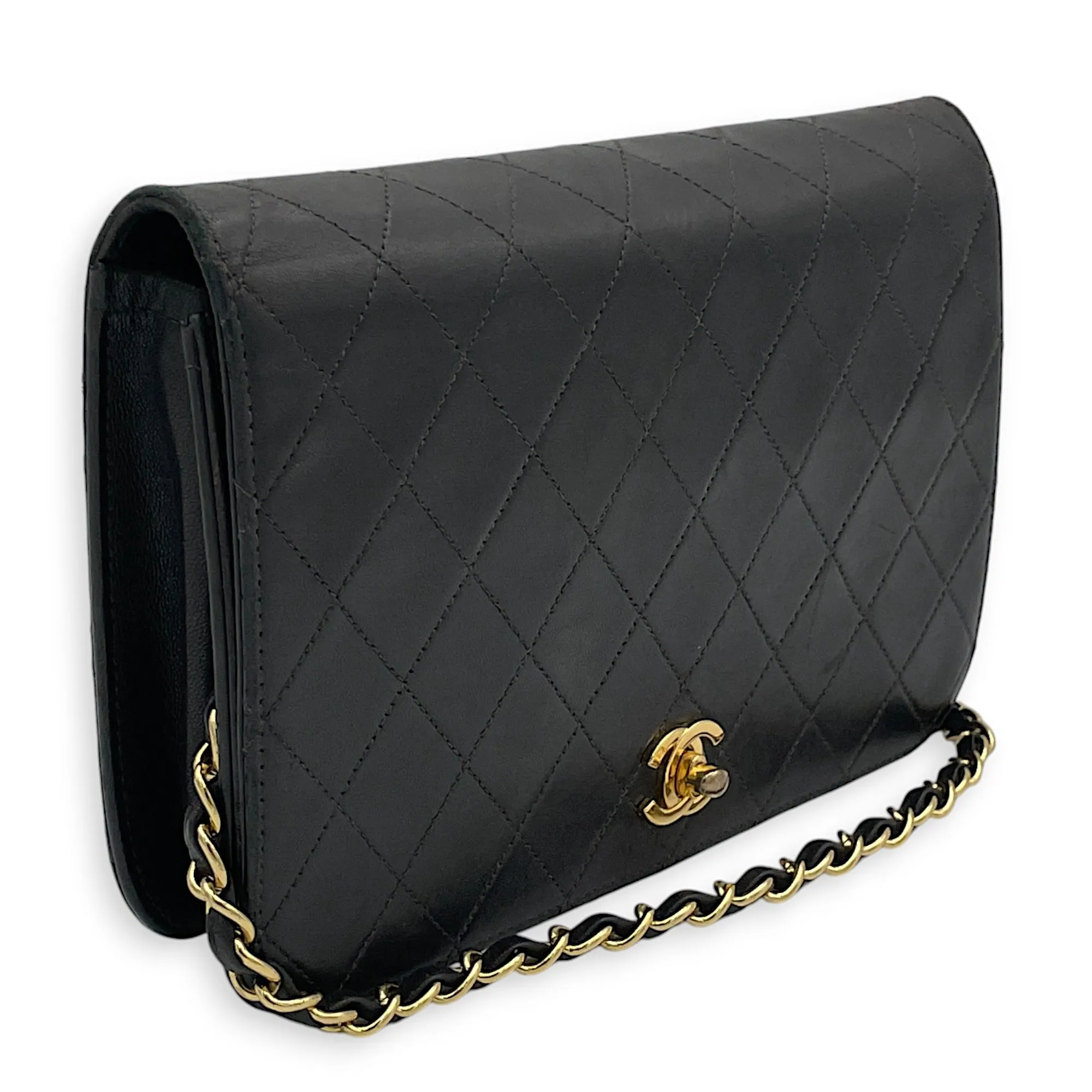 Vintage Quilted Flap Crossbody bag in Lambskin, Gold Hardware
