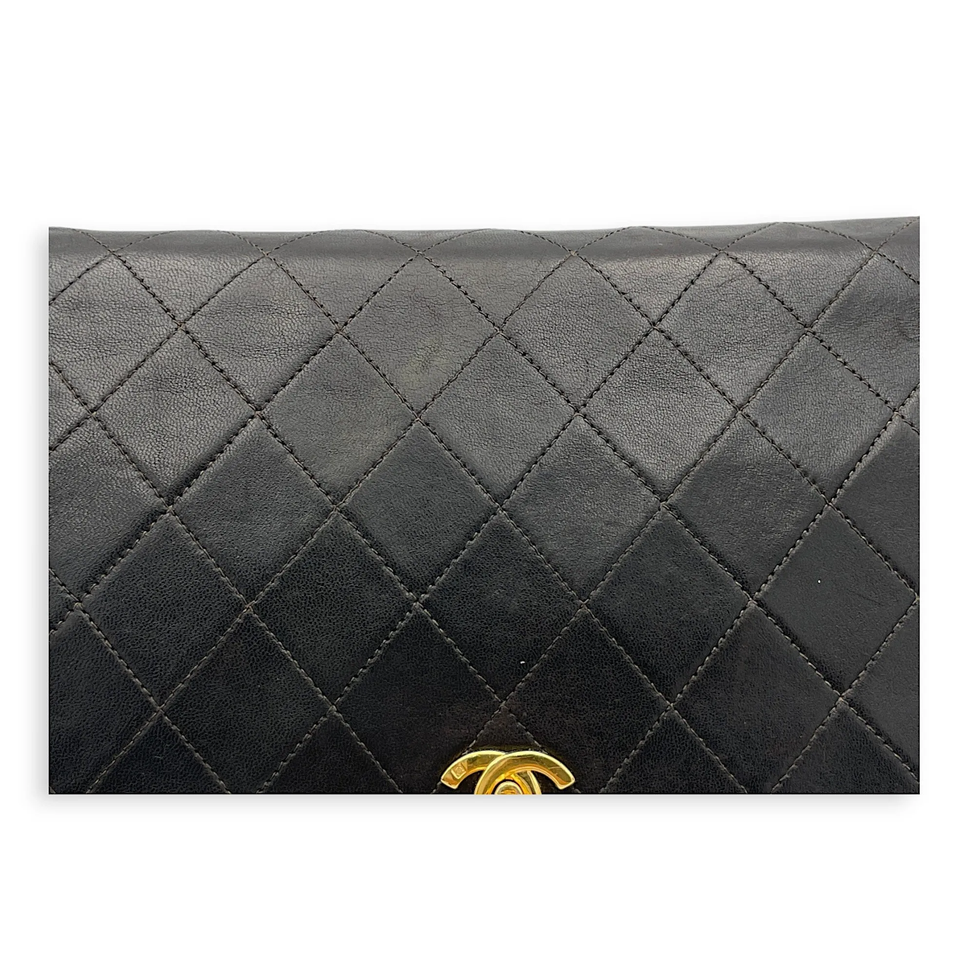 Vintage Quilted Flap Crossbody bag in Lambskin, Gold Hardware