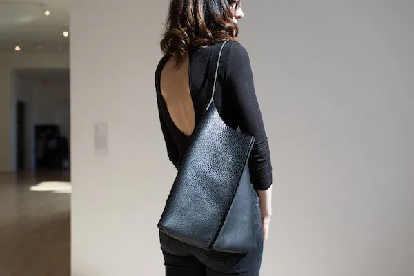 Wedge bag - Cashew bull hide